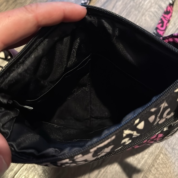 Vera Bradley Windsor Navy Shoulder Bag w/Front Zipper Pocket - Picture 4 of 8